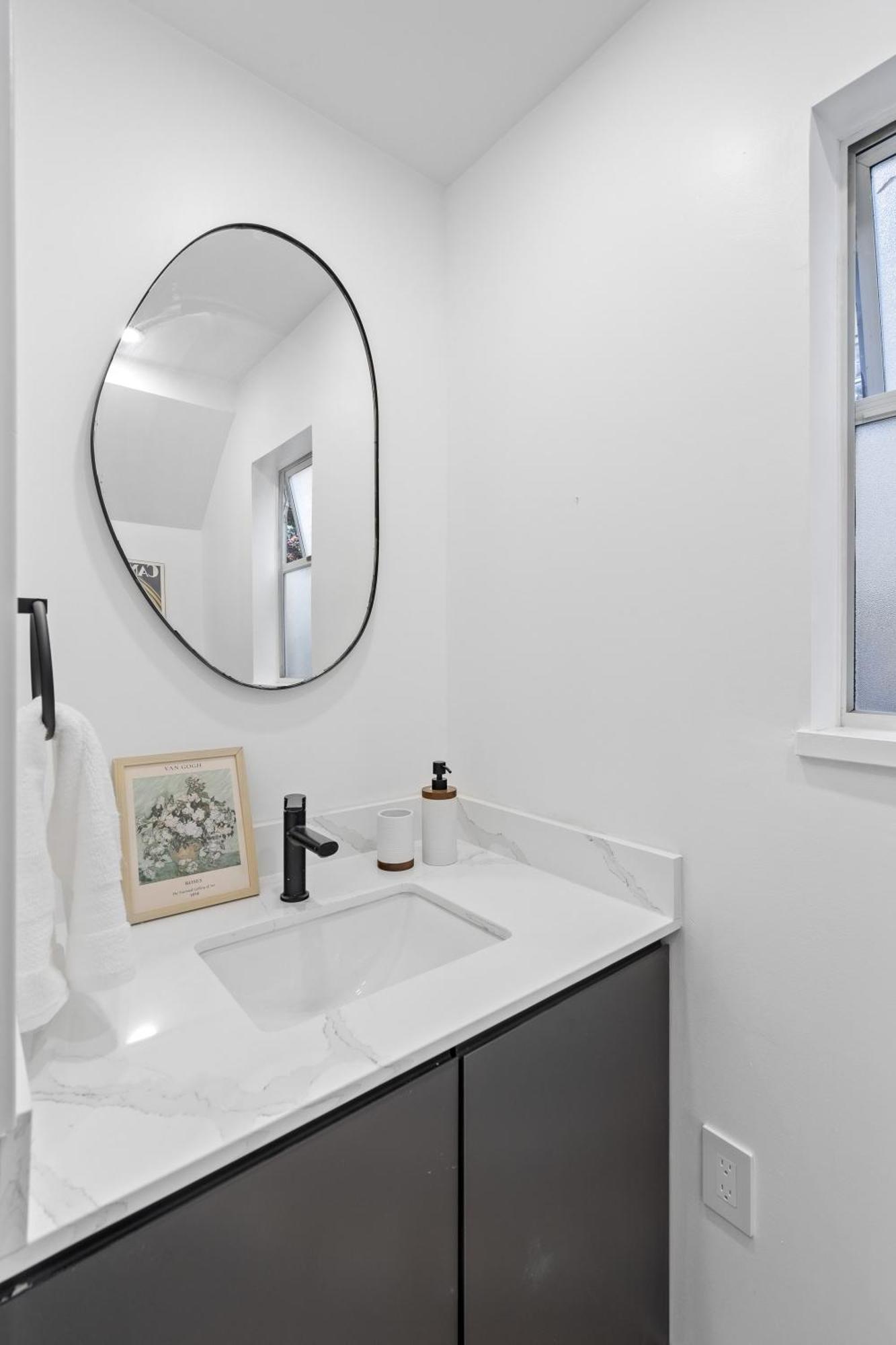 Casa de férias Modern Kitsilano 2 Bedroom With A Hot Tub